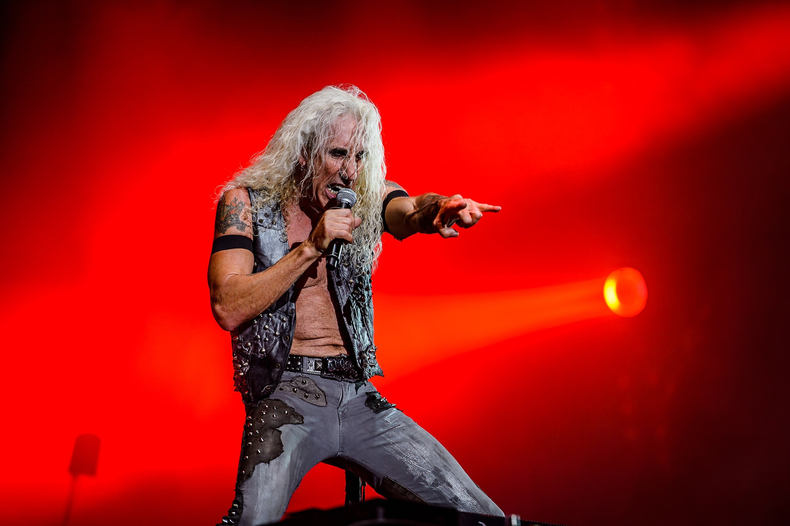 Twisted Sister playing live